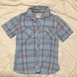 Levi’s short-sleeve button down shirt